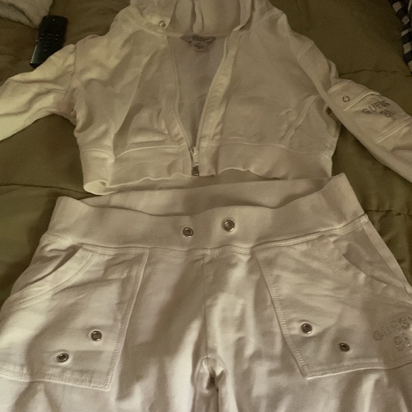VINTAGE GUESS JOGGING SUIT - Picture 4 of 5